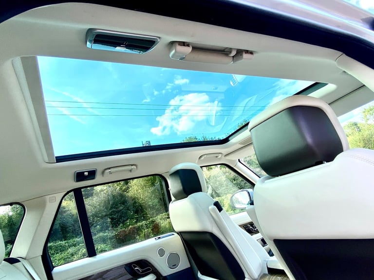 2019 Land Rover Range Rover 3.0 P400 MHEV Vogue SE Auto 4WD Euro 6 (s/s) 5dr ESTATE Petrol Automatic