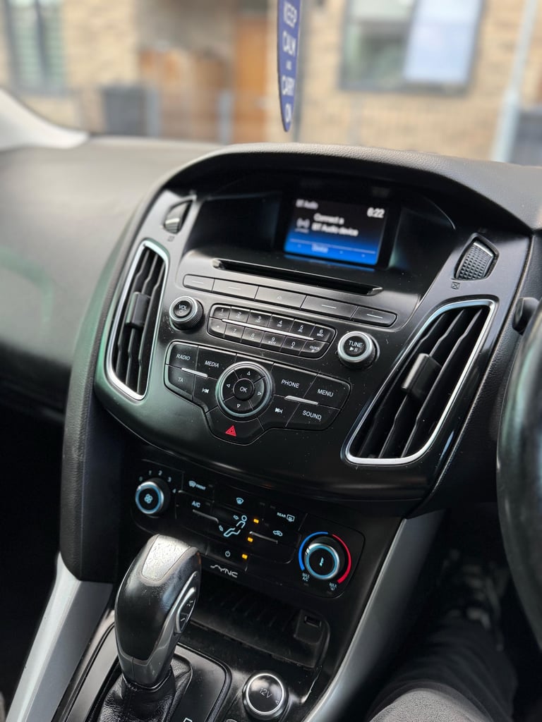 Ford, FOCUS, Hatchback, 2015, Semi-Auto, 1596 (cc), 5 doors