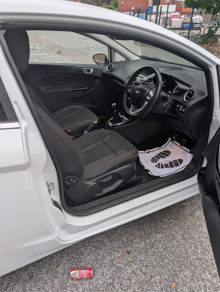 Ford, FIESTA, Hatchback, 2013, Manual, 998 (cc), 3 doors
