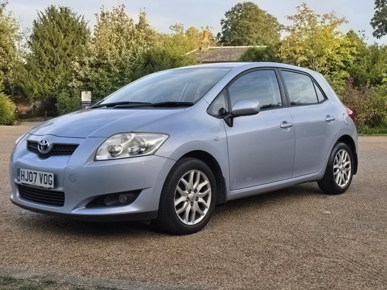 2007 Toyota Auris 1.6 Automatic VVTi TR MM 5dr . 87000 Miles . CHEAP on Fuel. GOOD Car. HATCHBACK...
