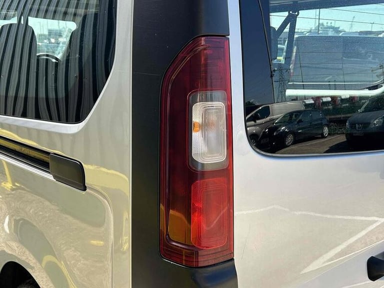 2019 Vauxhall Vivaro 1.6 CDTi 2900 Combi Van Double Cab 5dr Diesel Manual L2 H1 Euro 6 (s/s) (9  ...