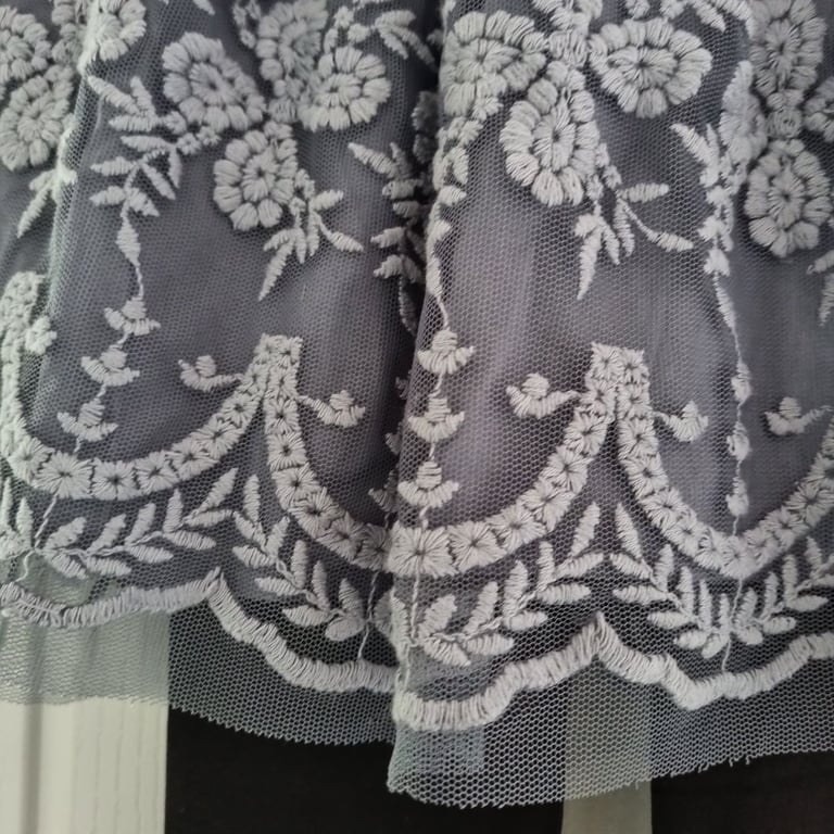 Next Girls Lace Lined Skirt. Ideal in Winter & Parties/Weddings Age 4-5 New.