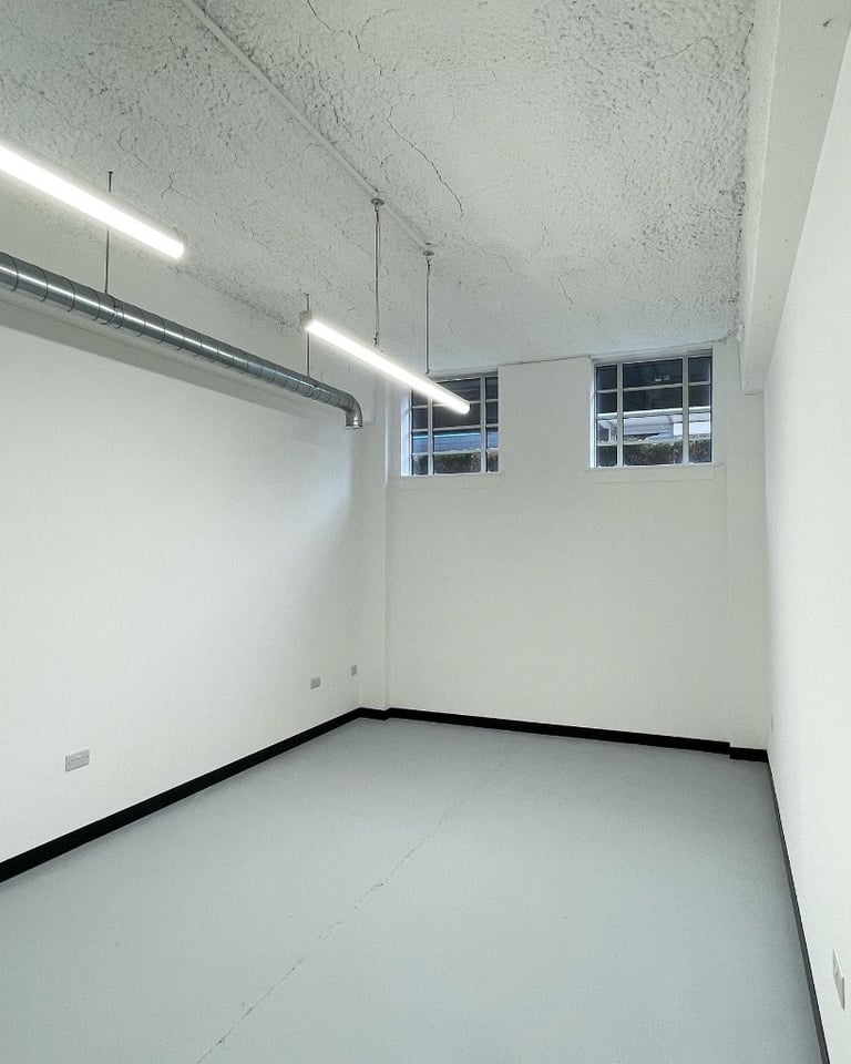 Brand New Creative bright Working Space In Brentford