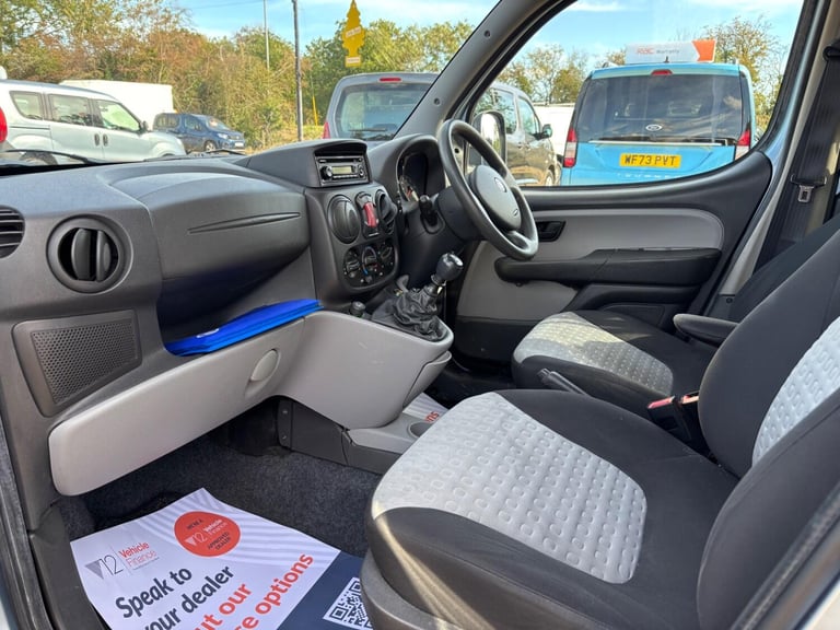 FIAT DOBLO WHEELCHAIR ACCESSIBLE VEHICLE WAV 1.4 Doblo 1.4 Dynamic 2011