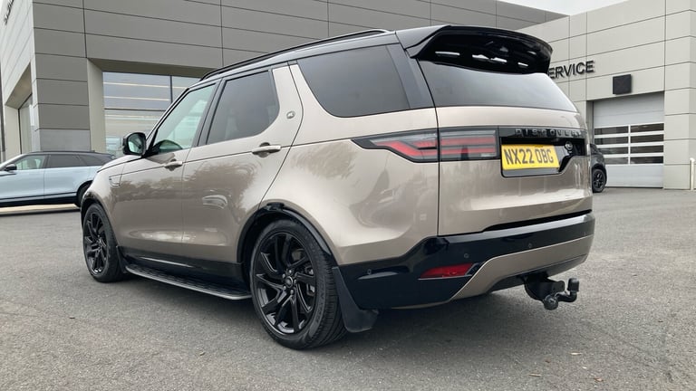 2022 Land Rover Discovery 3.0 D300 R-Dynamic SE 5dr Auto Diesel Station Wagon Station Wagon Diese...