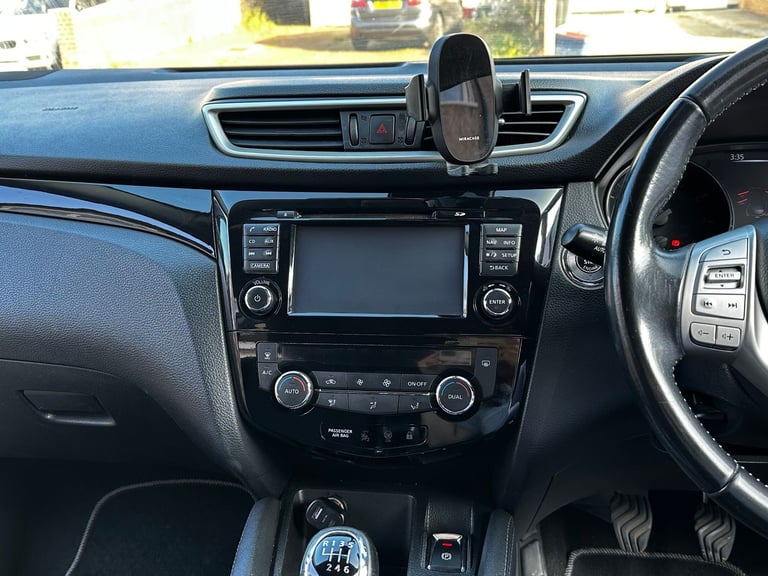 Nissan QASHQAI 2016, Hatchback, Petrol, Manual, 5 doors