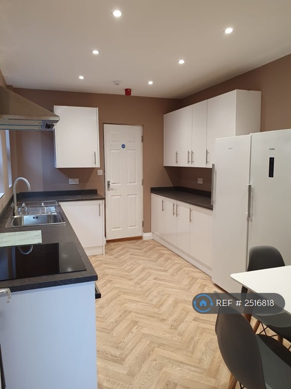 1 bedroom in High Road West, Felixstowe, IP11 (#2516818)