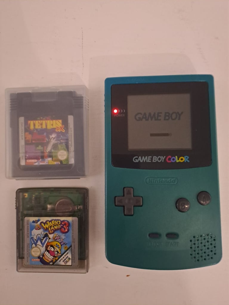 Nintendo gameboy color in turquoise