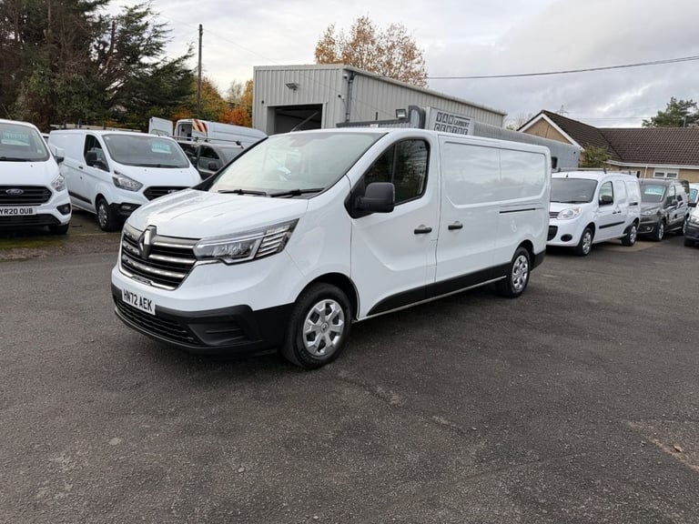 2023 Renault Trafic 2.0 dCi Blue LL30 Business+ Panel Van 5dr Diesel Manual L2 H1 Euro 6 (s/s)  P...