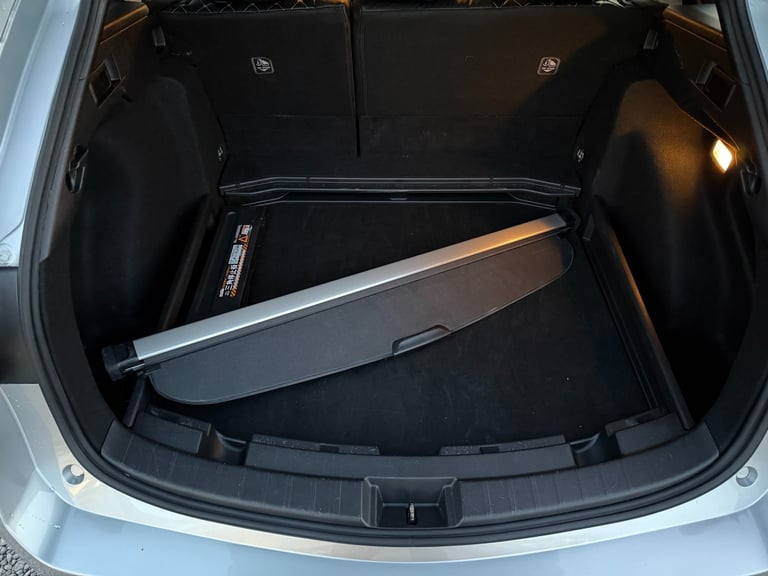 2022 Toyota Corolla TOURING ESTATE GX SILVER 1.8L PETROL HYBRID ELECTRIC AUTOMATIC 5 SEATER Estat...