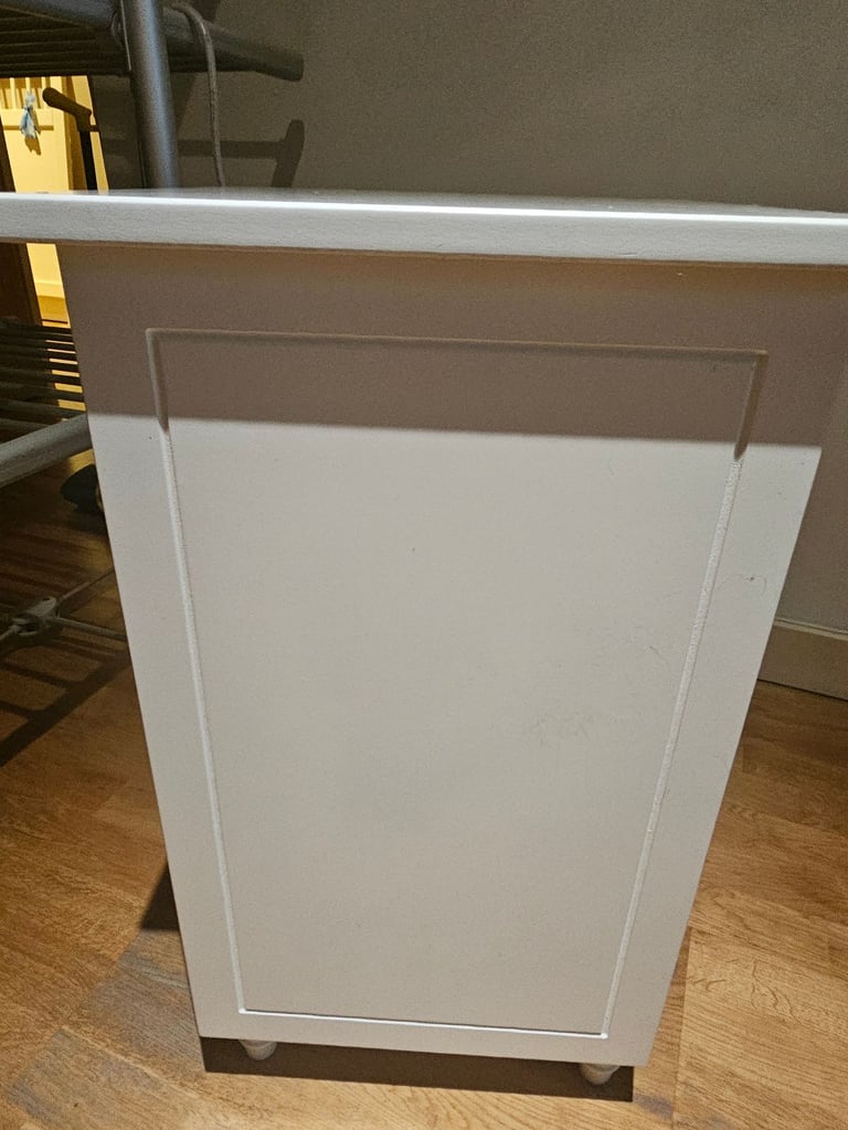 Hemnes Ikea bedside table 