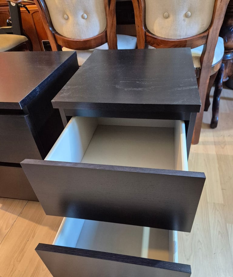 PAIR OF IKEA MALM CHEST OF DRAWERS 