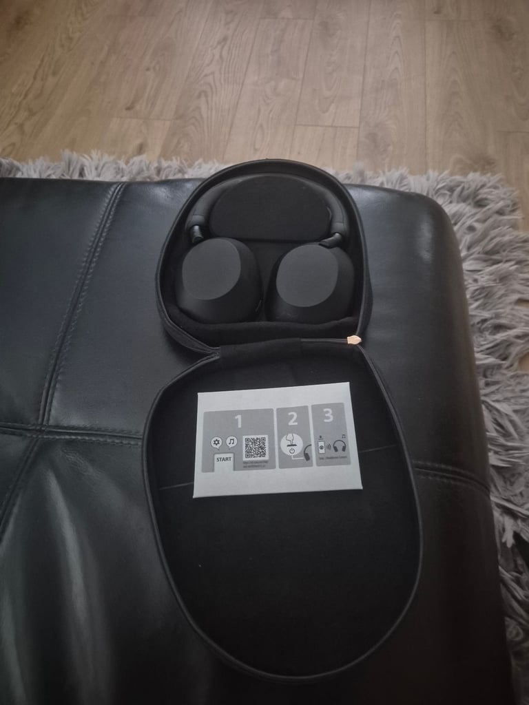 SONY WH1000XM5 HEADPHONES 