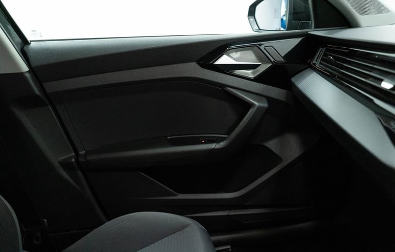 2020 70 AUDI A1 1.0 TFSI 25 SPORT SPORTBACK 5DR PETROL MANUAL EURO 6 (S/S) (95 P