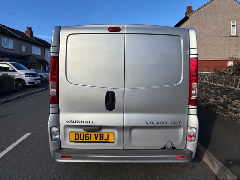 Vauxhall, VIVARO, Panel Van, 2011, Manual, 1995 (cc)