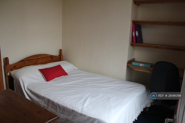1 bedroom in Hood Street, Northampton, NN1 (#2648099)