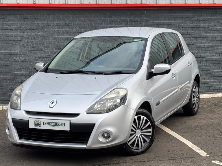 2011 Renault Clio 1.2 16V Expression 5dr HATCHBACK Petrol Manual