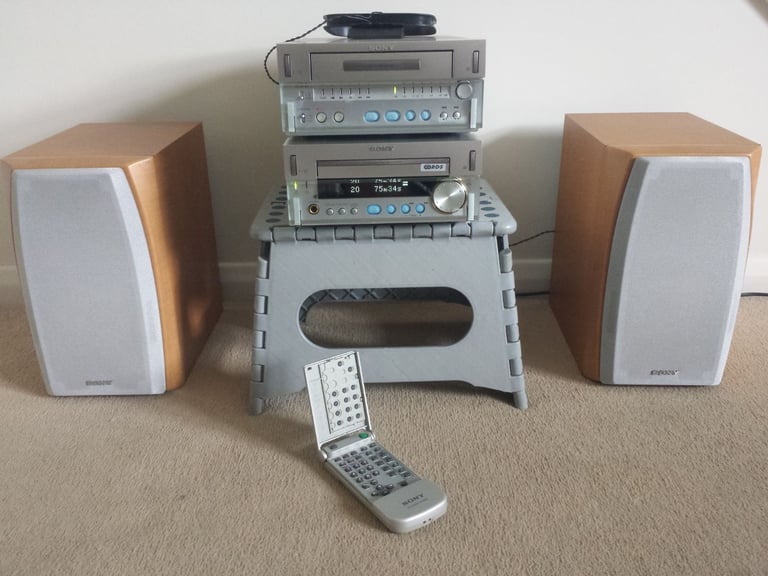 SONY CASSETTE CD & RADIO 