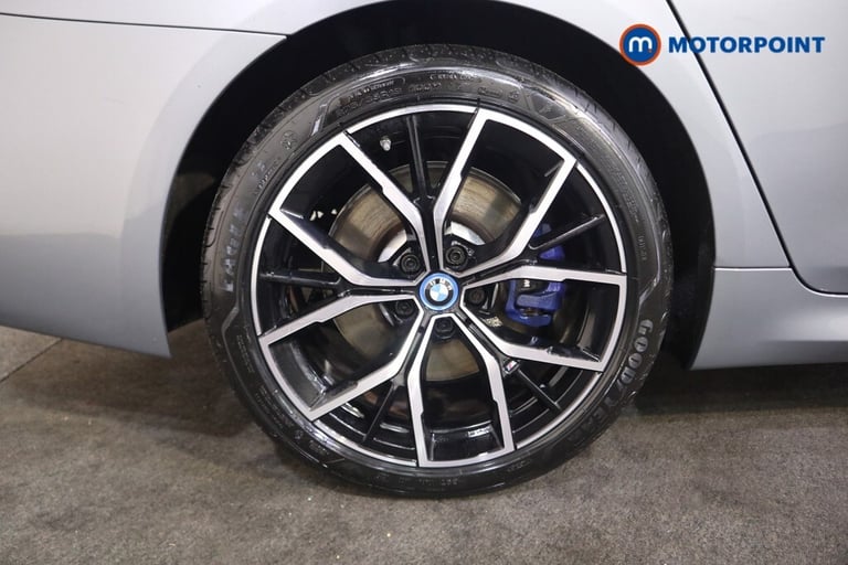 2022 BMW 5 Series 530e M Sport 4dr Auto [Tech Pack] Saloon Hybrid Automatic