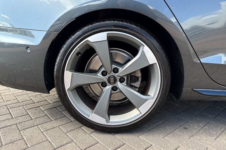 2024 Audi A4 Avant Avant Black Edition 40 TFSI  204 PS S tronic Estate PETROL Automatic