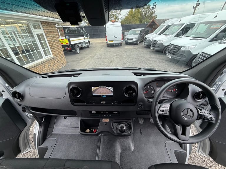 2022 Mercedes-Benz Sprinter 3.5t H2 Progressive Van PANEL VAN DIESEL Manual