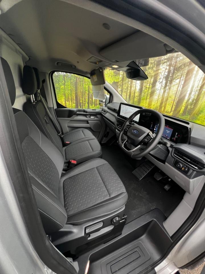 2025 Ford Transit Custom ford transit custom 5 door Panel Van 