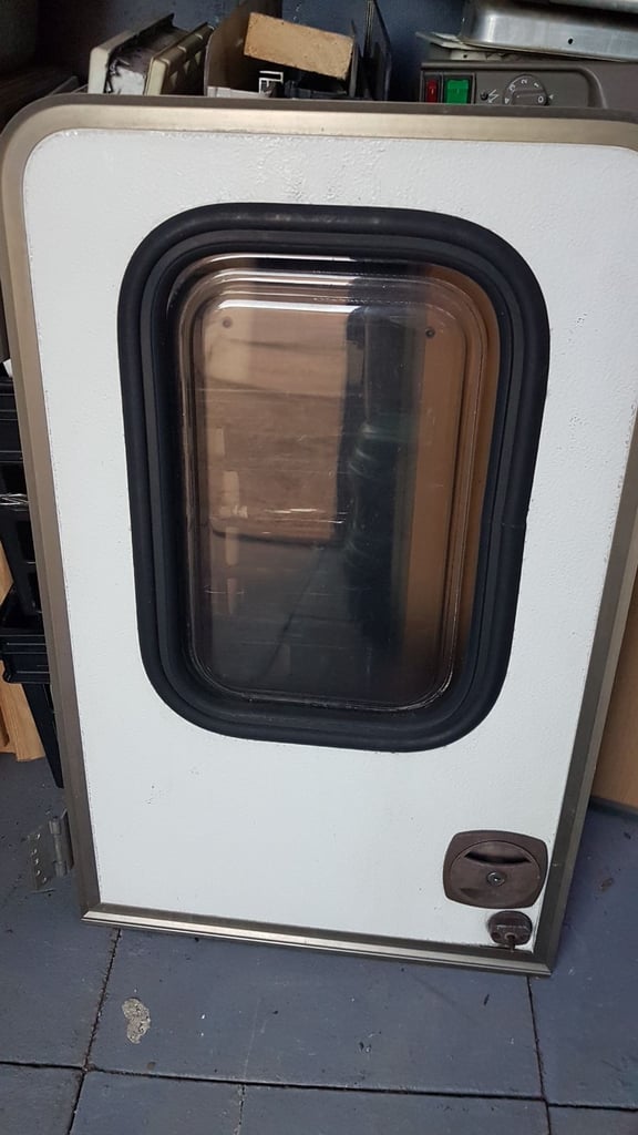 Large selection of caravan windows. Various sizes with various prices.