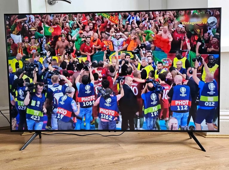 Samsung 55 inch 4K Crystal Ultra HD Smart HDR LED TV with Latest Apps