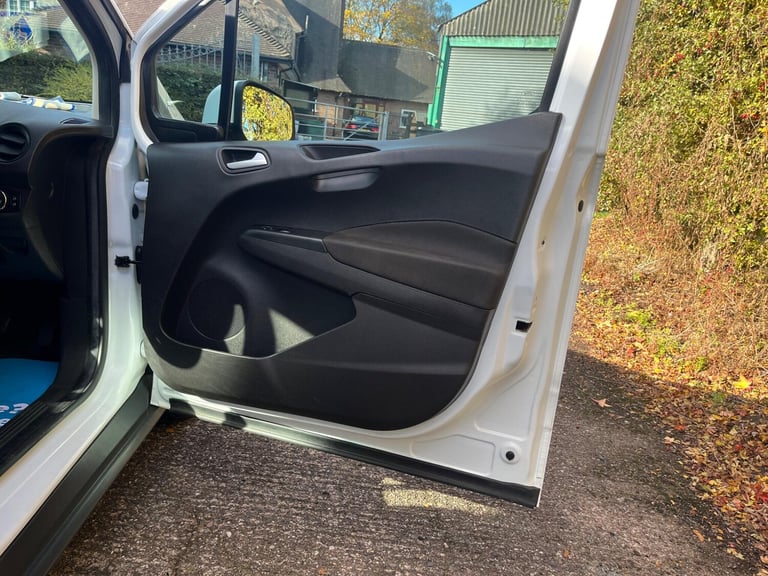 2016 Ford Transit Courier 1.5 TDCi Trend L1 Euro 6 5dr PANEL VAN Diesel Manual