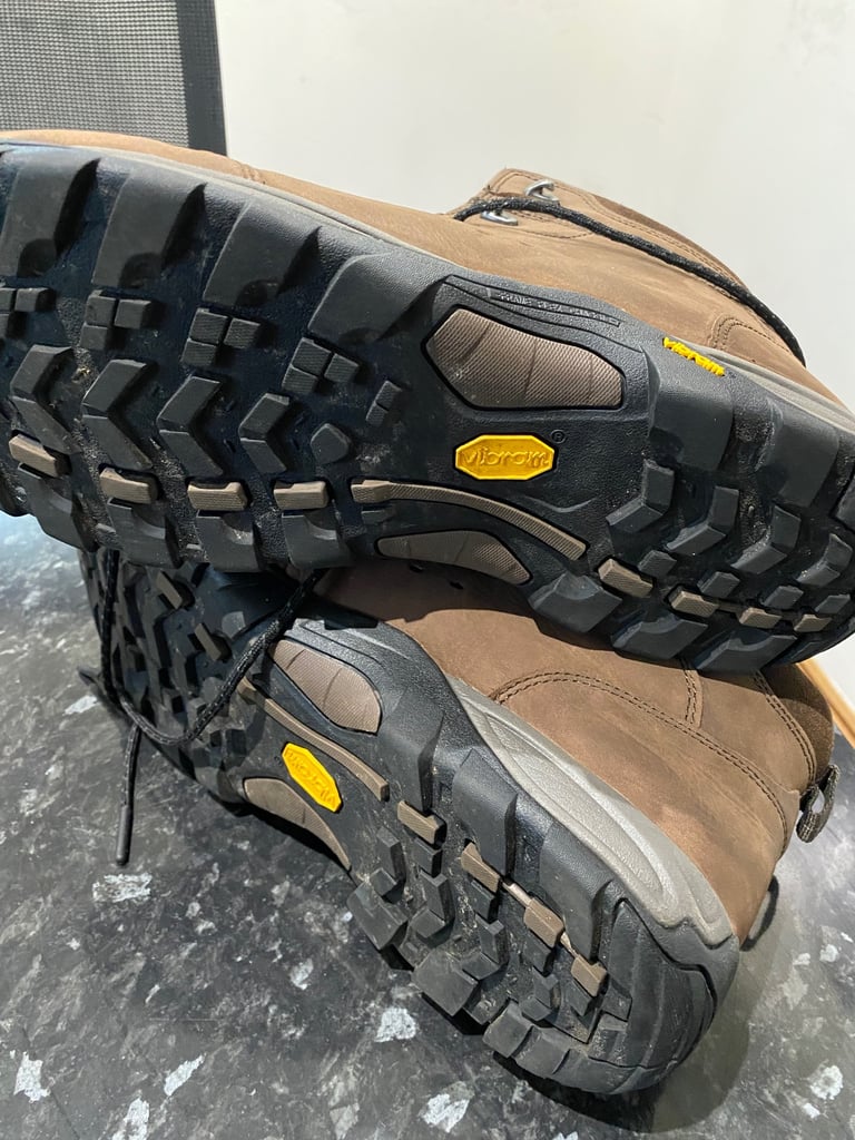 Men’s walking boots size 12