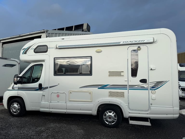 Auto-Trail Tracker SE  /  4  BERTH  -FIAT DUCATO  - 35  MWB 130 MULTI... 2009/59