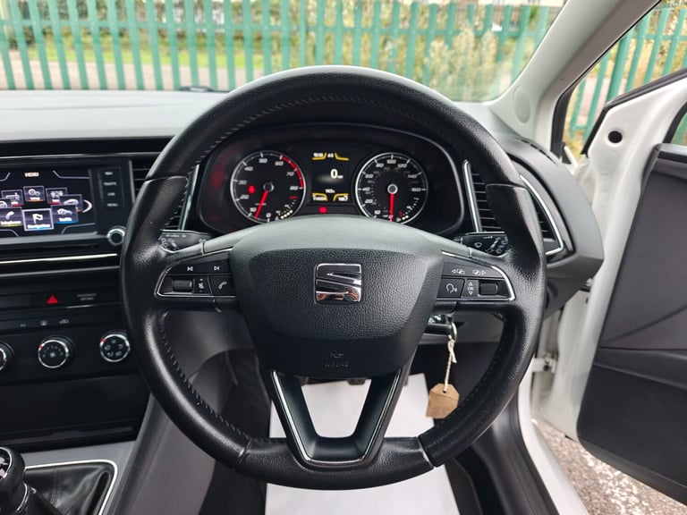 2013 SEAT Leon 1.2 TSI SE 5dr [Technology Pack] HATCHBACK Petrol Manual