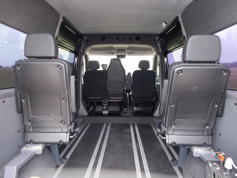 2017 RENAULT MASTER MM33 6 DOOR WHEELCHAIR ACCESSIBLE DISABLED MOBILITY MINIBUS
