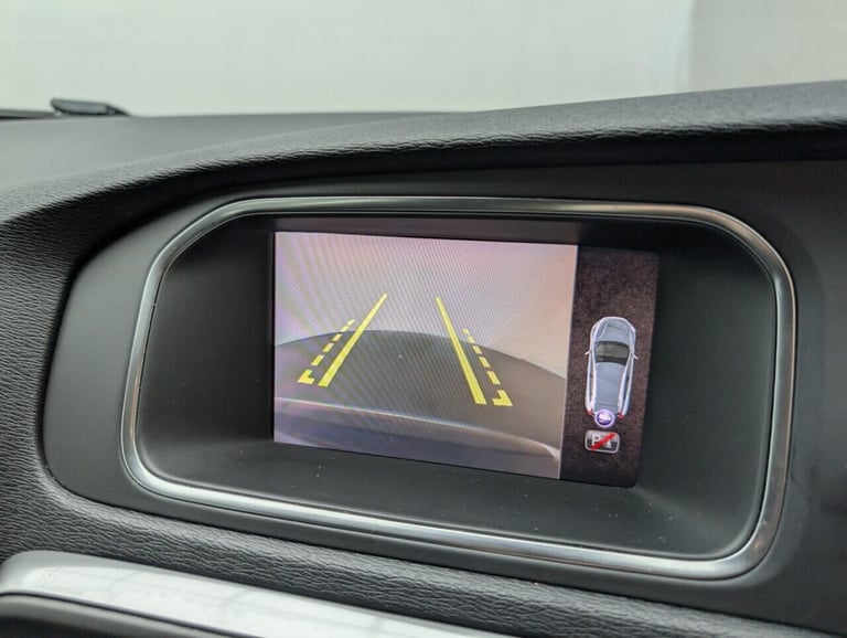 2019 Volvo V40 Cross Country 1.5 T3 Edition Hatchback 5dr Petrol Auto Euro 6 (s/s) (152 ps) 18'' ...