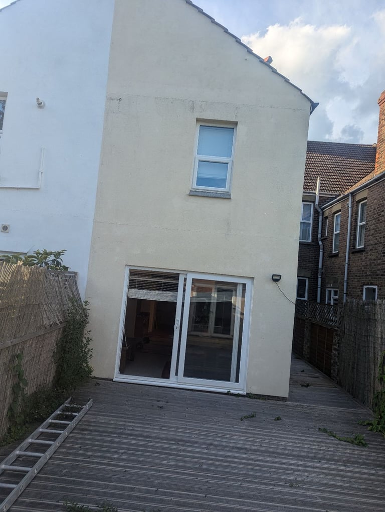 Large apartment to rent Now 