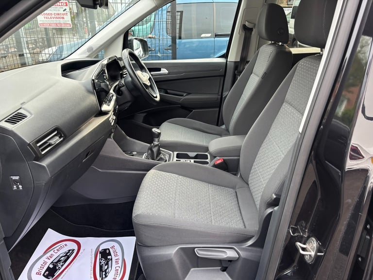 2022 Ford Tourneo Connect 2.0 EcoBlue Titanium 5dr [7 seat] MPV Diesel Manual