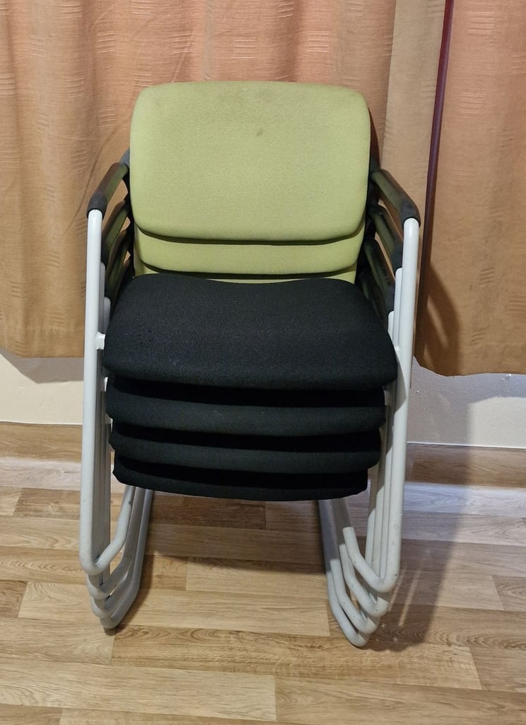 image for Set of 4 chairs
