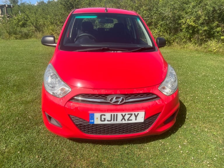 HYUNDAI I10 1.2 Classic Red Manual Petrol 2011