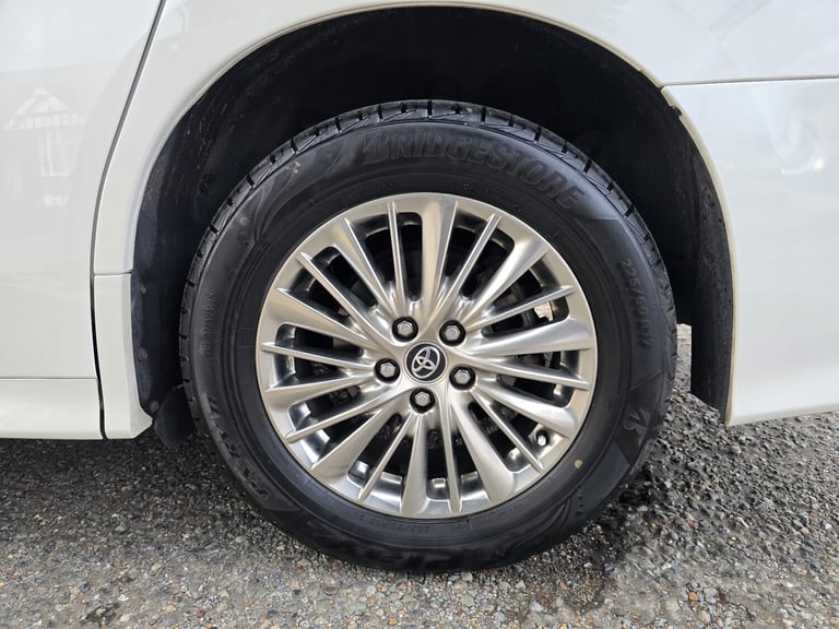 2018 Toyota Vellfire HYBRID 2.5 E-four 8 Seaters Euro 6  MPV Petrol/Hybrid Automatic