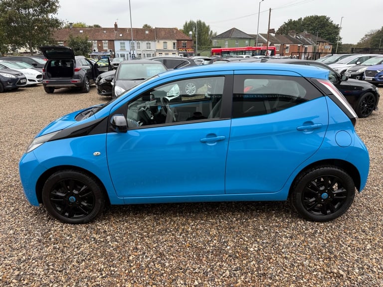 2016 Toyota AYGO 1.0 VVT-i x-cite x-shift Euro 6 5dr HATCHBACK Petrol Automatic