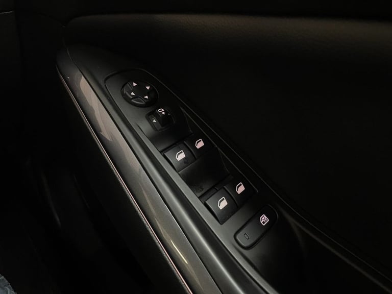 2019 Vauxhall Grandland X 1.2 Turbo Elite Nav SUV 5dr Petrol Manual 6Spd Euro 6 (s/s) (130 ps) HA...