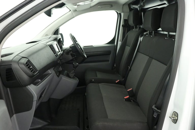 2022 Vauxhall Vivaro 2900 1.5D 100PS Dynamic H1 Van Panel Van Diesel Manual