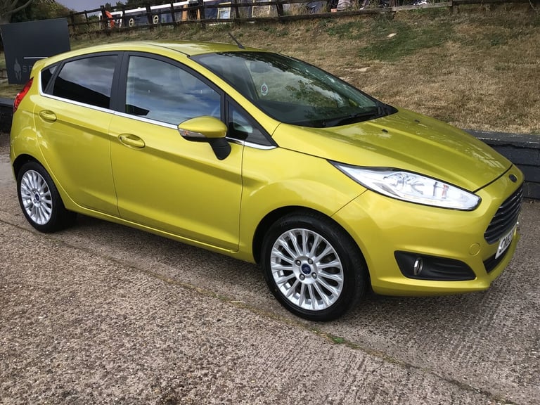 2013 Ford Fiesta 1.5 TDCi Titanium 5dr HATCHBACK Diesel Manual