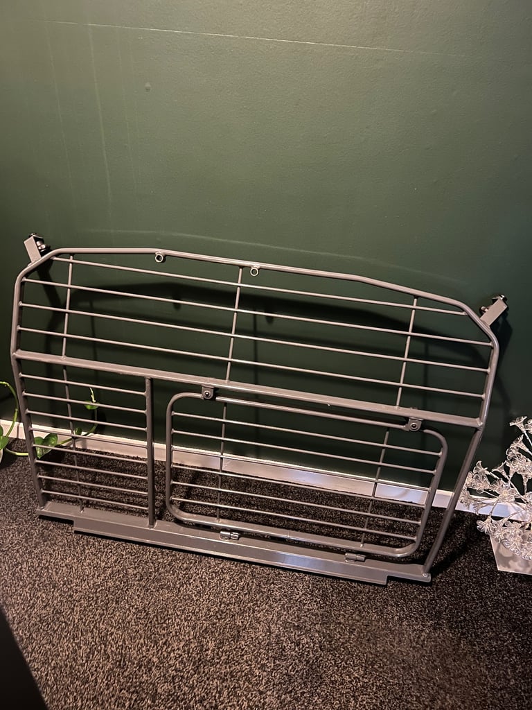 image for Audi Q5 Dog Guard and divider 