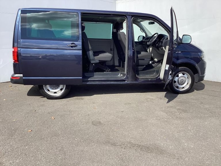 2019 Volkswagen Transporter Shuttle 2.0 TDI BlueMotion Tech S Minibus Double Cab 5dr Diesel Manua...