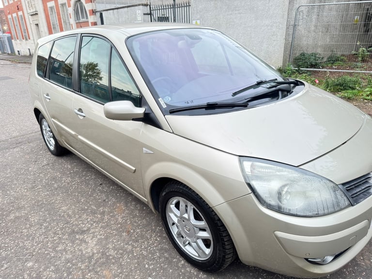 (AUTOMATIC- - PETROL ) RENAULT GRAND SCENIC MPV AUTO *MOT- OCT 2026 like  mazda 5