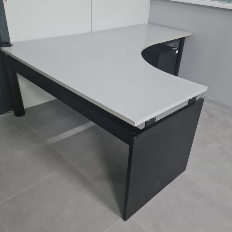 image for Executive managers extra size desks