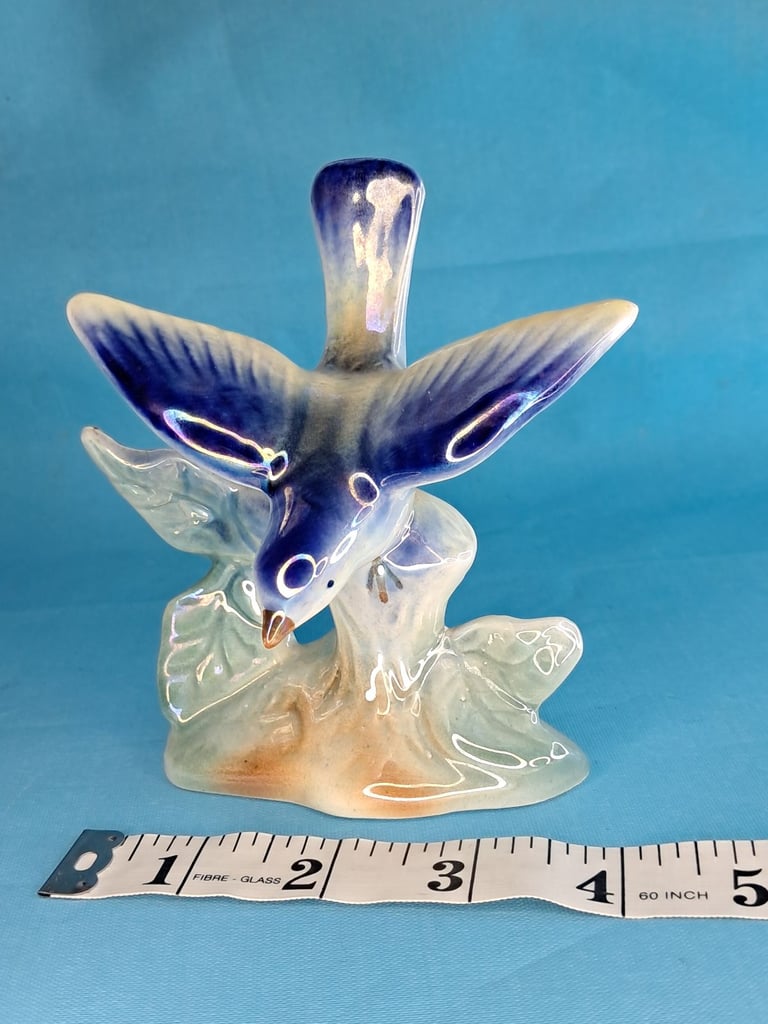 image for Vintage beautiful campsie ware blubird.made in SCOTLAND. Good 