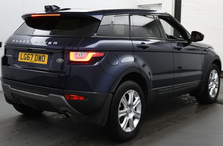 ABSOLUTELY STUNNING 2017 LAND ROVER, RANGE ROVER EVOQUE. AUTOMATIC. MOT 05/09/2026. FSH