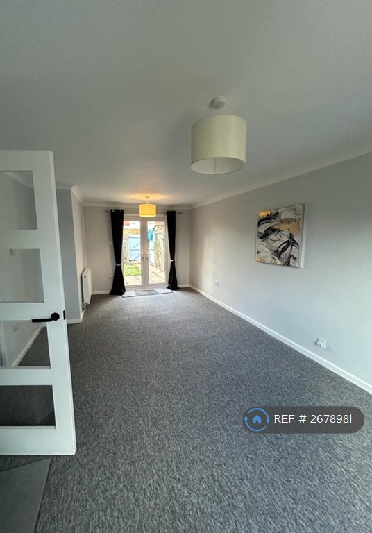 3 bedroom house in Mozart Close, Basingstoke, RG22 (3 bed) (#2678981)